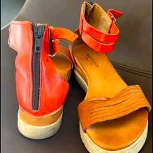 Sundance High end Leather Platform Sandals
